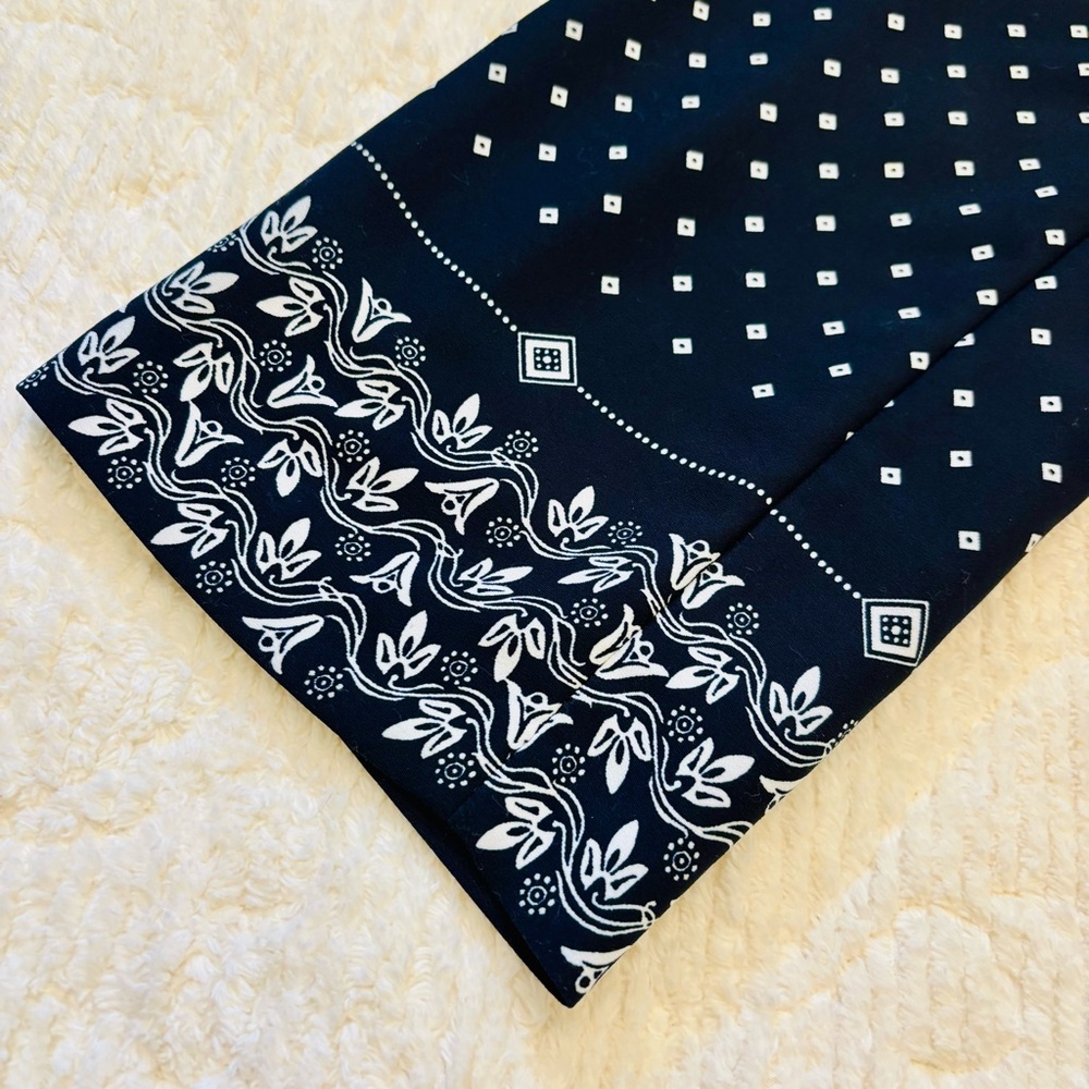 Loft Navy and White Drawstring Cropped Pant with Border Design. - Picture 4 of 9